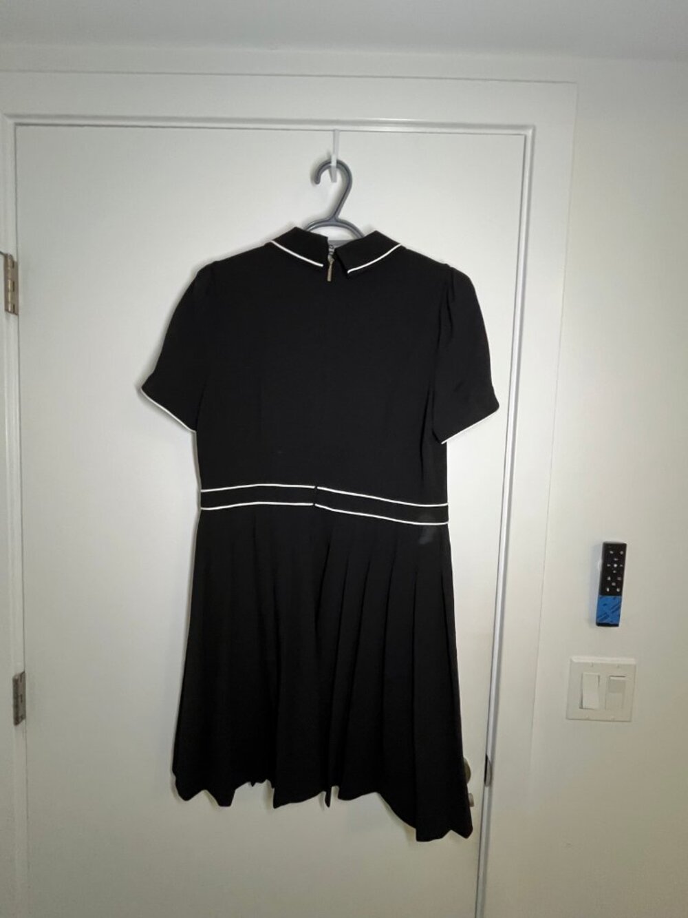 Karl Lagerfeld Paris Black Fit & Flare Dress White Piping Trim Size 12
